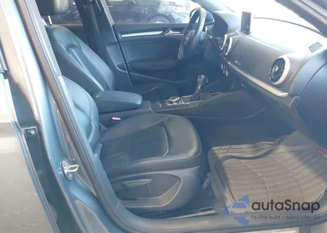 2018 Audi A3 2.0T Premium/2.0T Tech Premium из США, поврежденный, VIN WAUAUGFF1J1076378